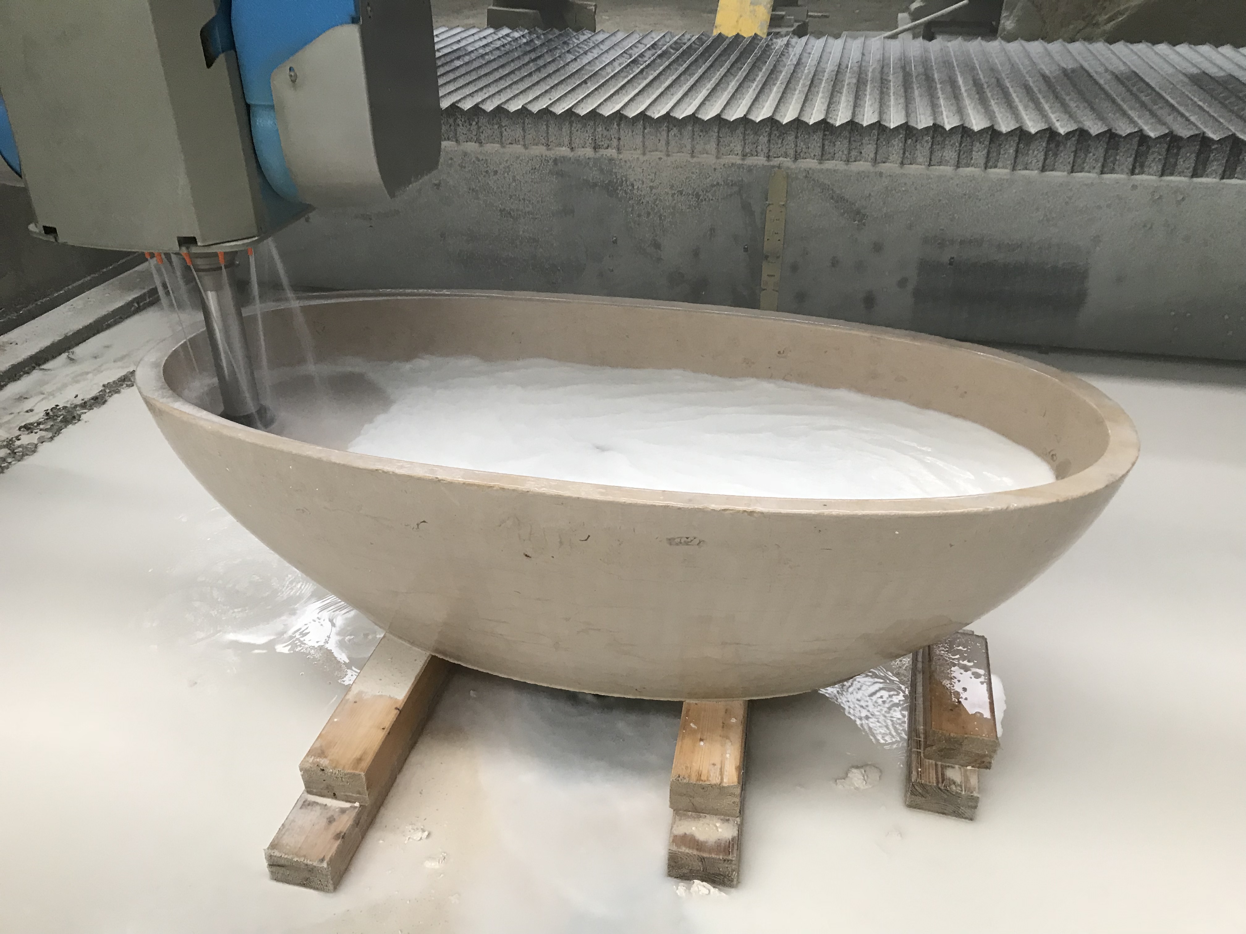  Baignoire en pierre de hauteville 